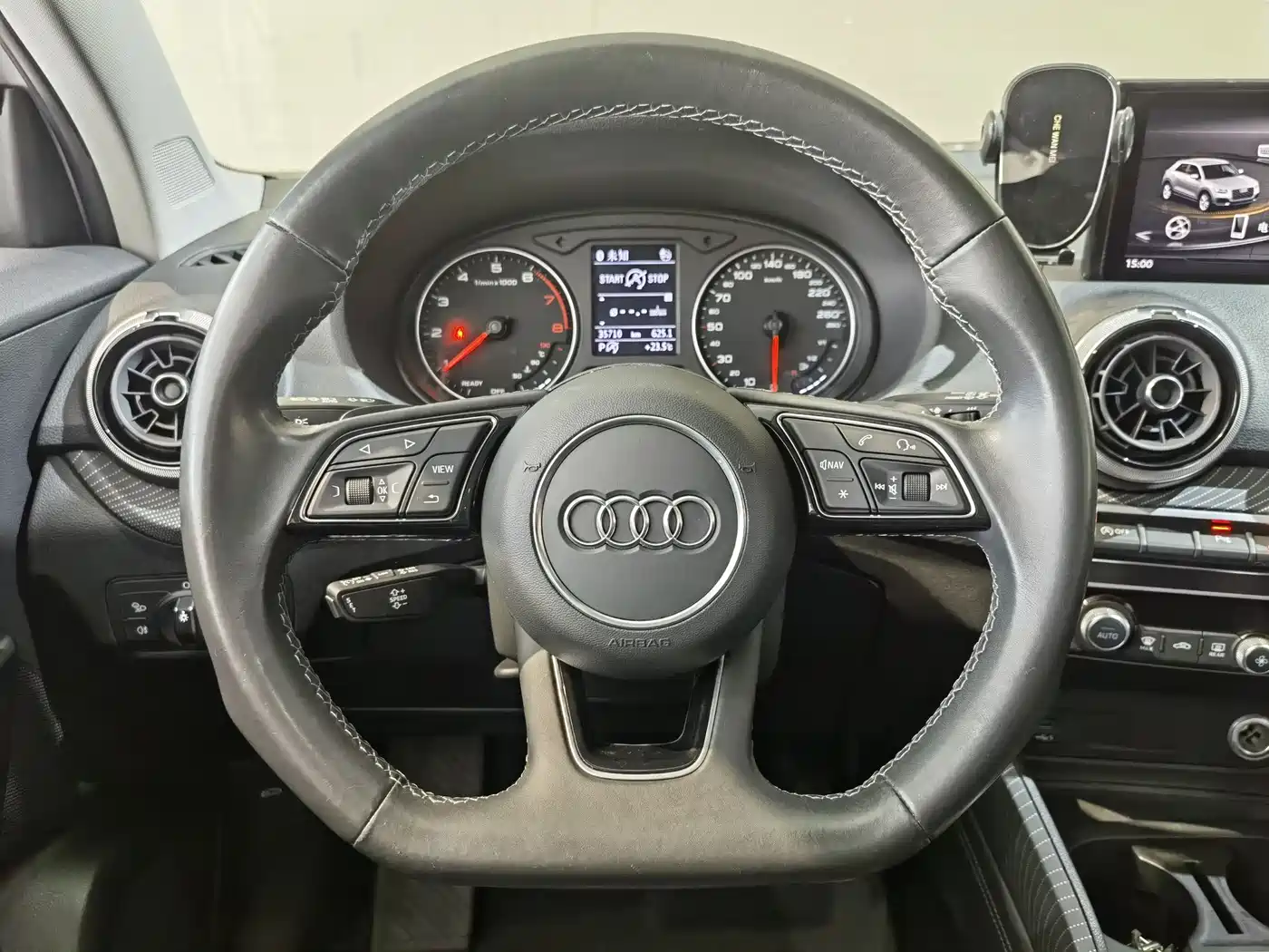 Audi Q2L 2022 35 TFSI Fashion Dynamic фото 6