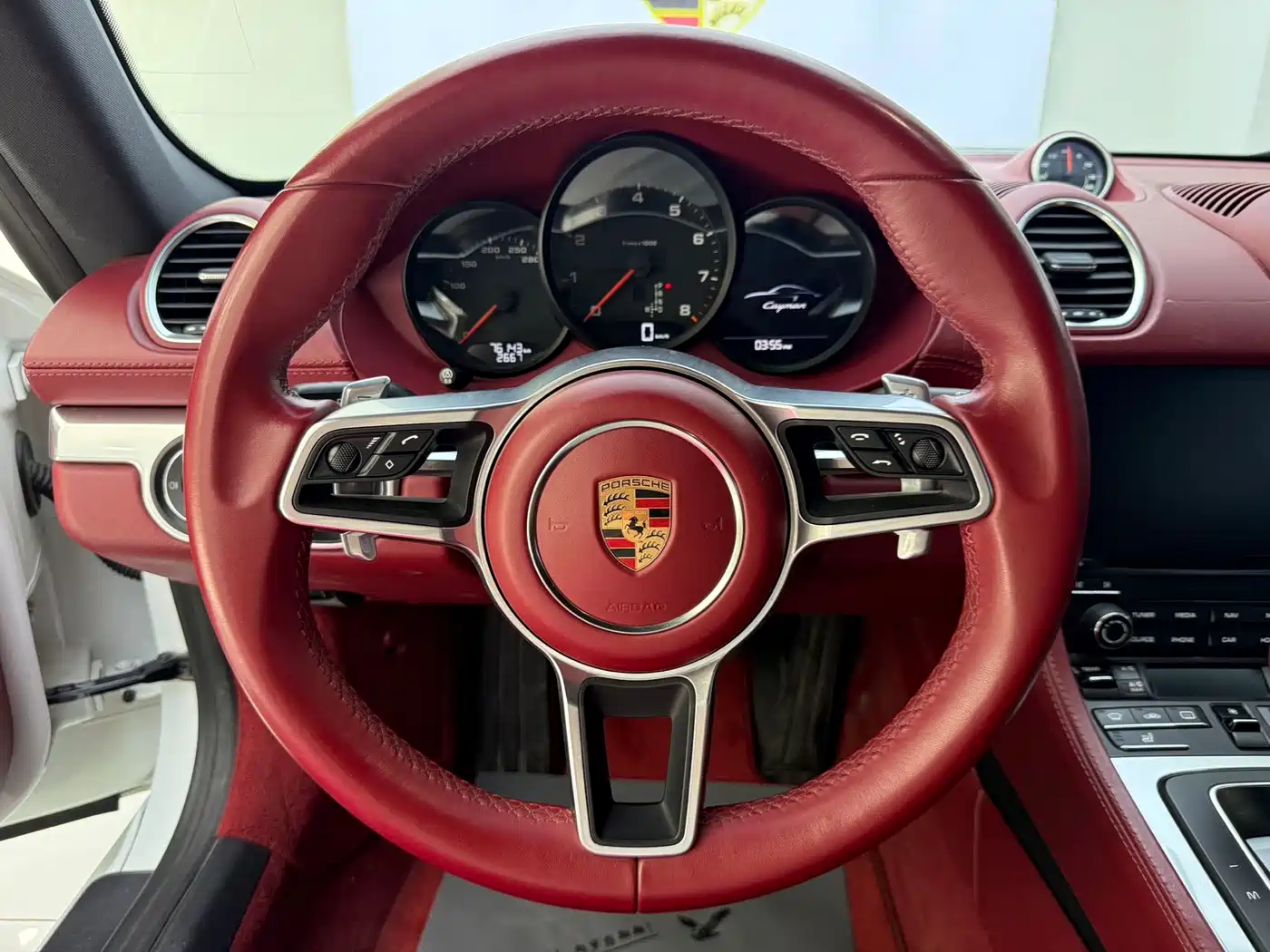 Porsche 718 2018 Cayman 2.0T фото 15