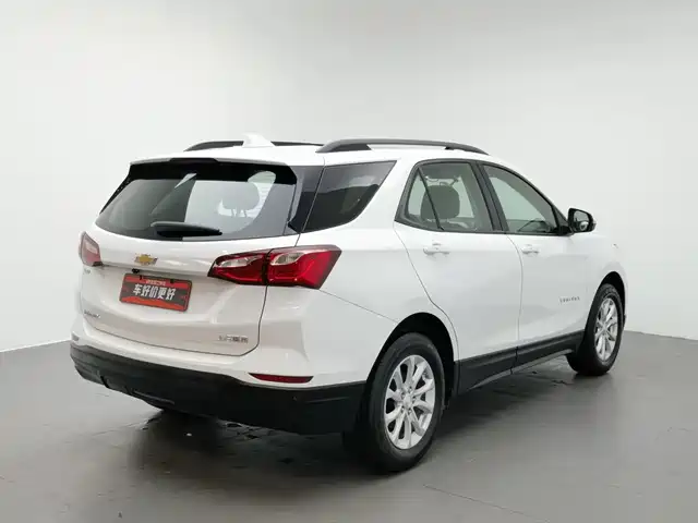 Chevrolet Equinox 2018 535T Automatic Galloping Edition — фото 2