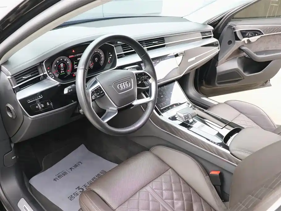 Audi A8 2022 A8L 50 TFSI quattro Comfort Collector's Edition фото 14