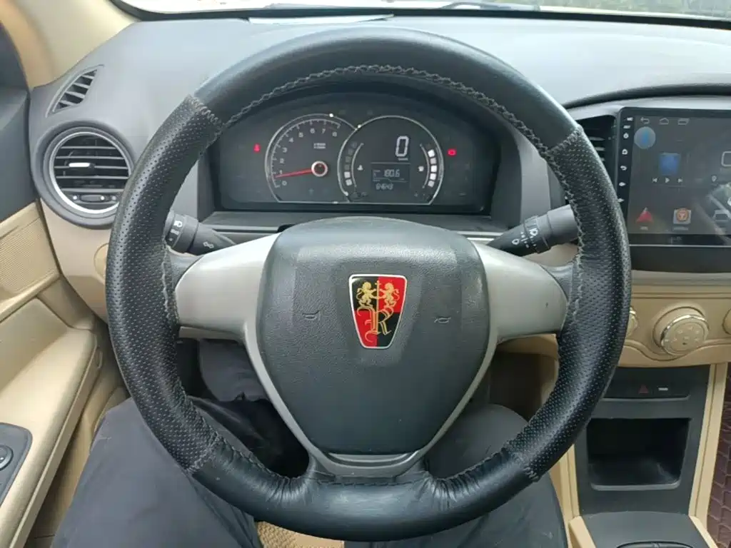Roewe 350 2015 2015 Model 1.5L Manual Luxury Sunroof Edition