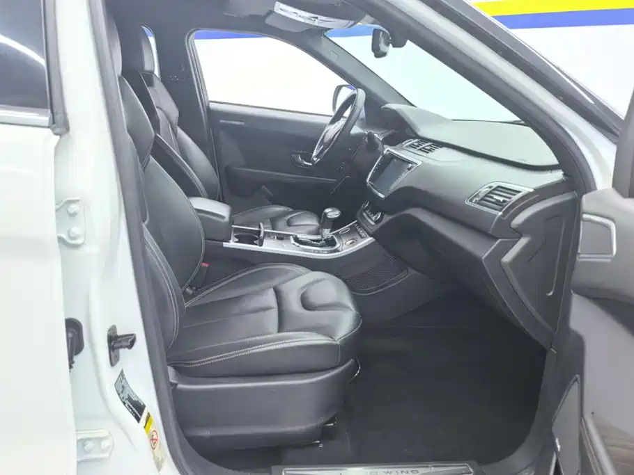 Landwind X7 2016 2015 2.0T Panorama Premium