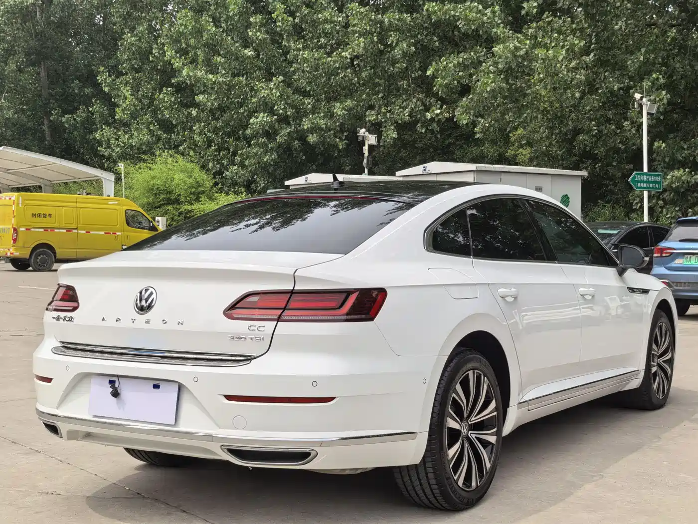 Volkswagen FAW-Volkswagen CC 2020 330TSI Glamour Version China VI фото 16