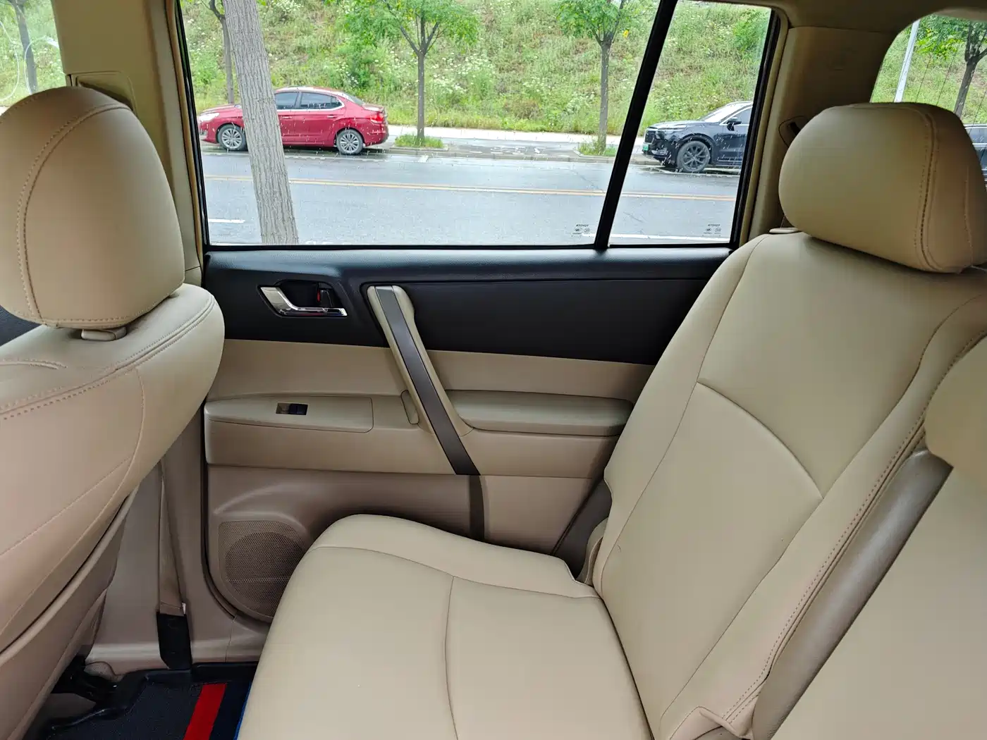 Toyota Highlander 2009 2.7L 2WD 7-seater Luxury Edition фото 11