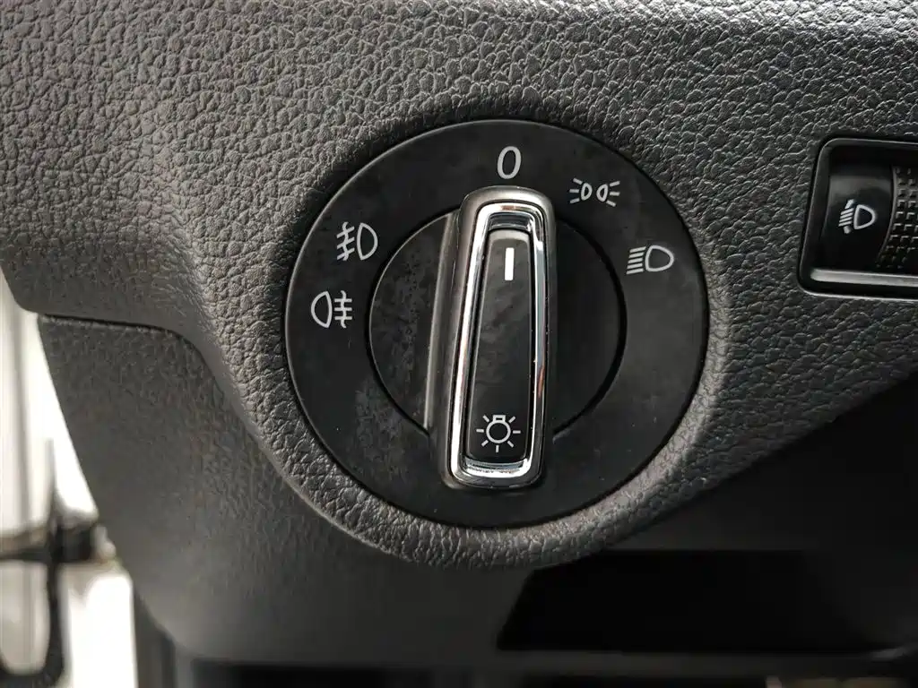 Volkswagen C-TREK 2018 1.5L Automatic Comfort фото 21