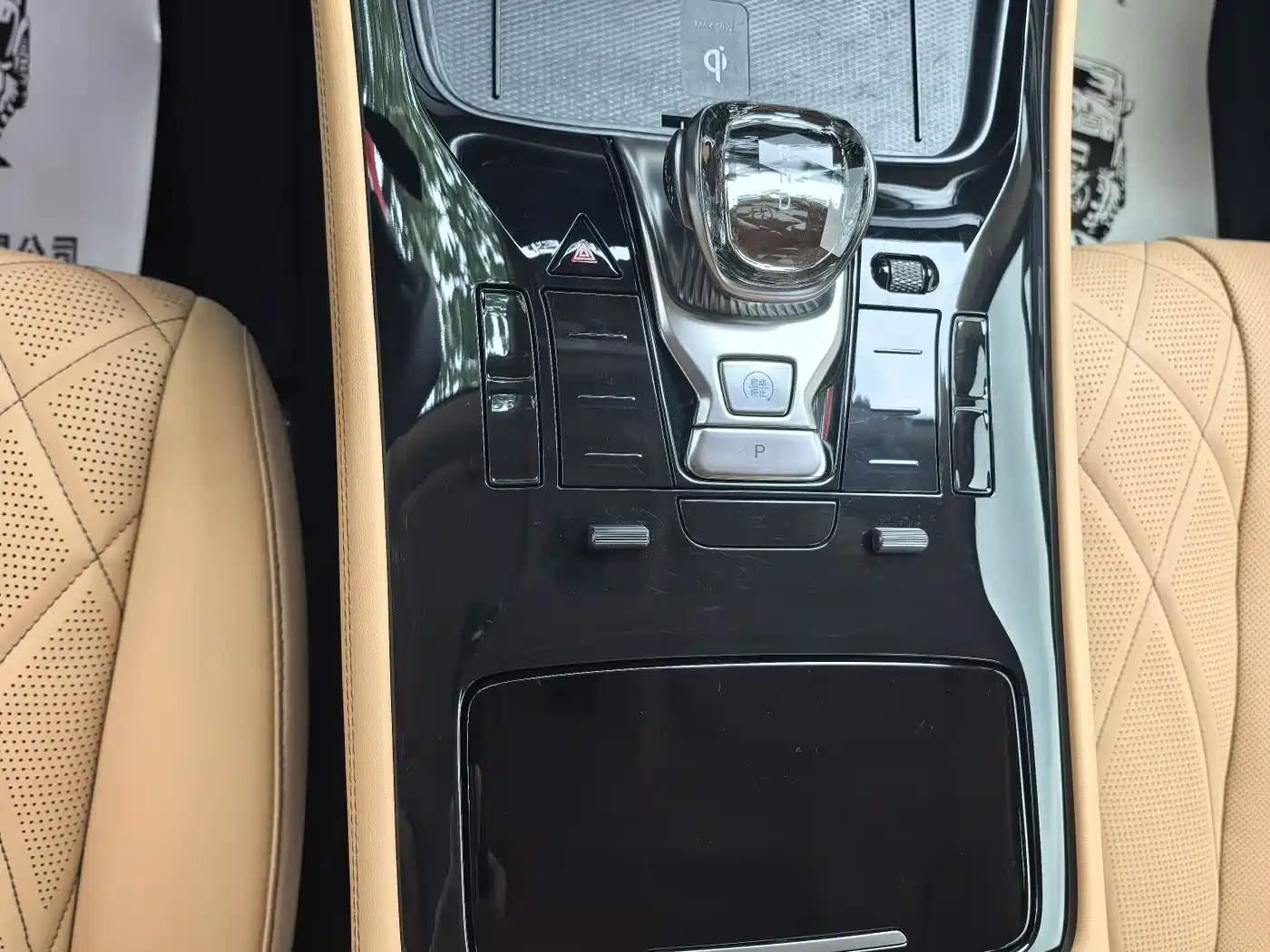 Denza D9 2025 DM-i Smart Drive Edition 1020 AWD Premium фото 14