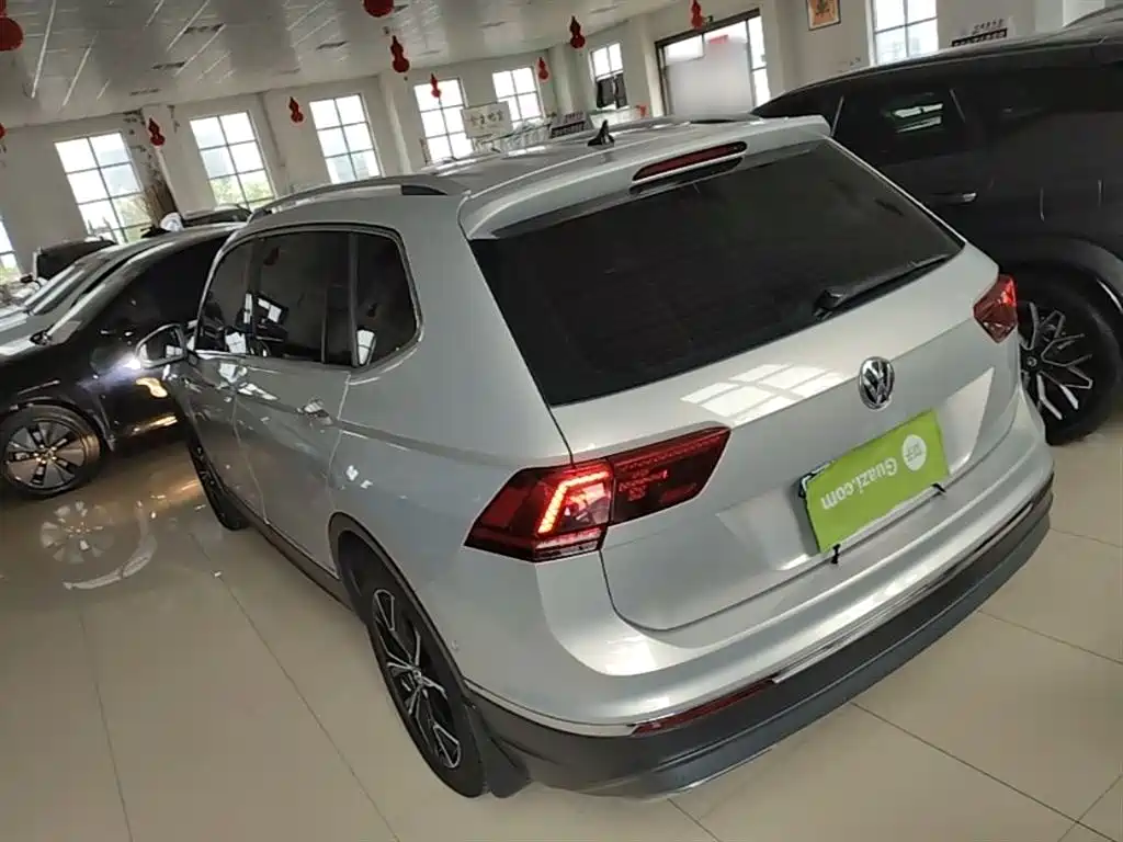Volkswagen Tiguan L 2019 380TSI Auto AWD Smart Luxury Edition China V фото 5
