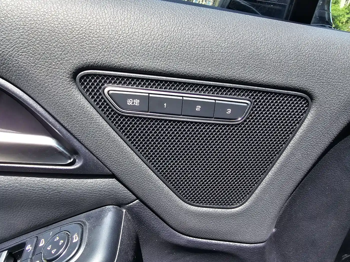 BYD Tang 2019 2.0T Automatic Smart Connect Honor 7-seater China VI фото 9