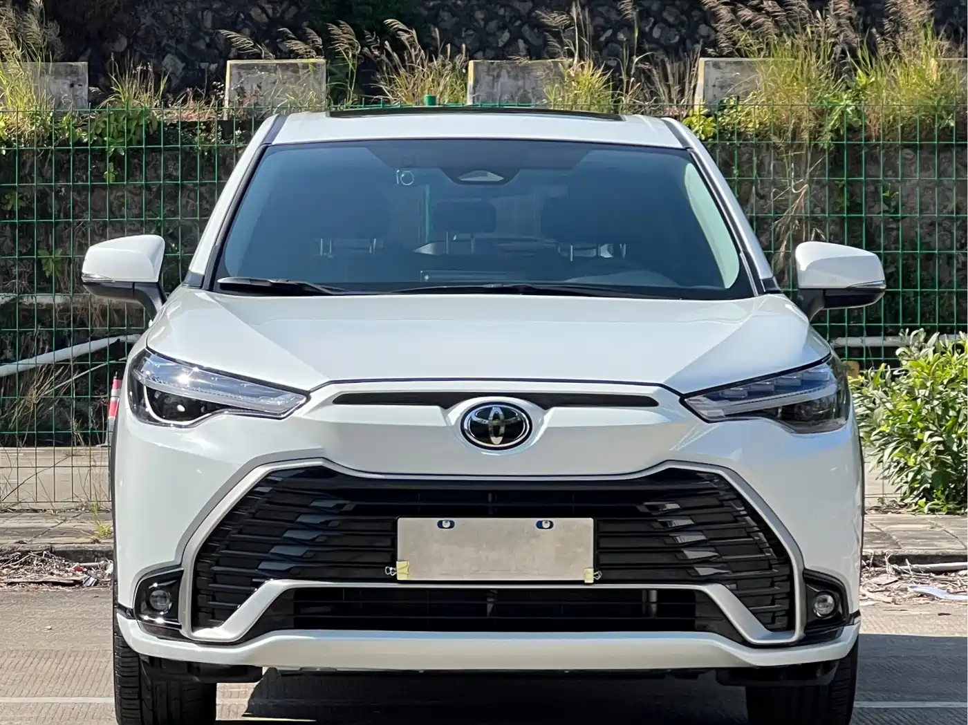 Toyota Frontlander 2023 2.0L CVT Sport Edition фото 2