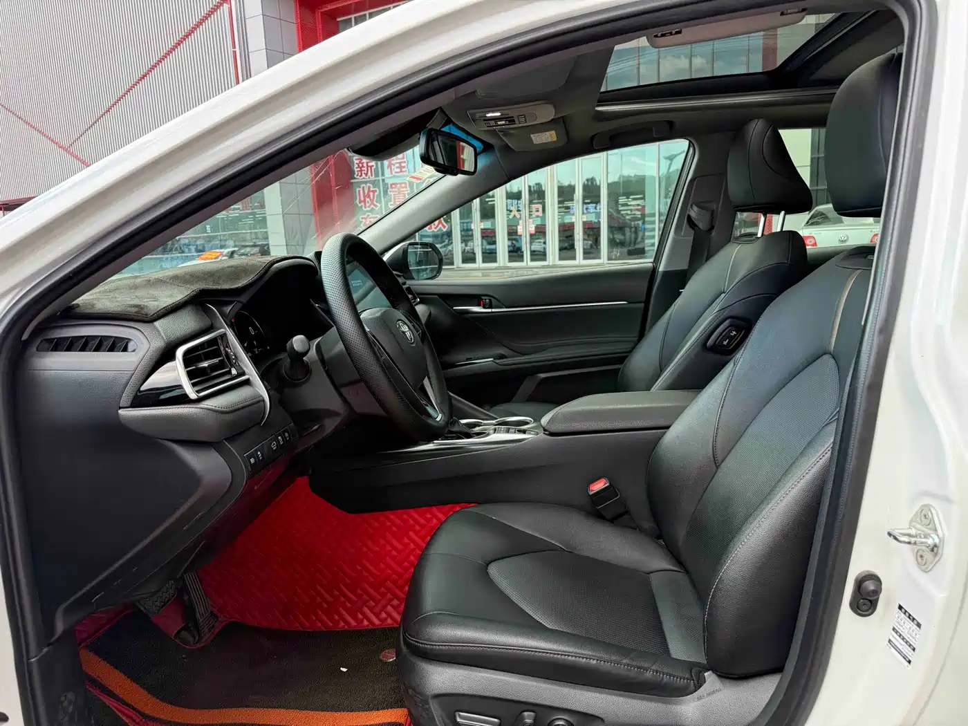 Toyota Camry 2021 2.5G Luxury Edition фото 5