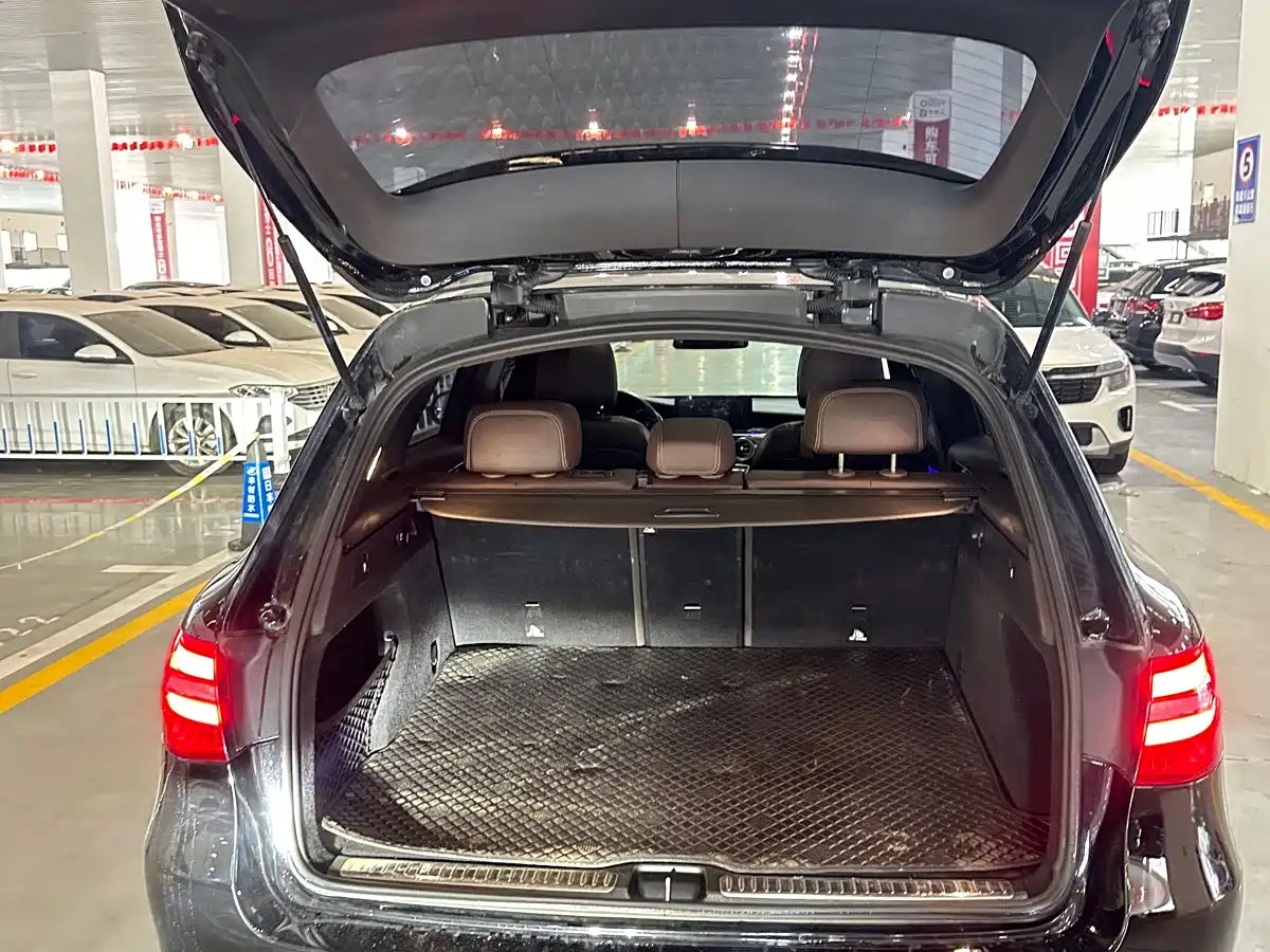 Mercedes-Benz GLC 2018 GLC 260 4MATIC Luxury фото 8