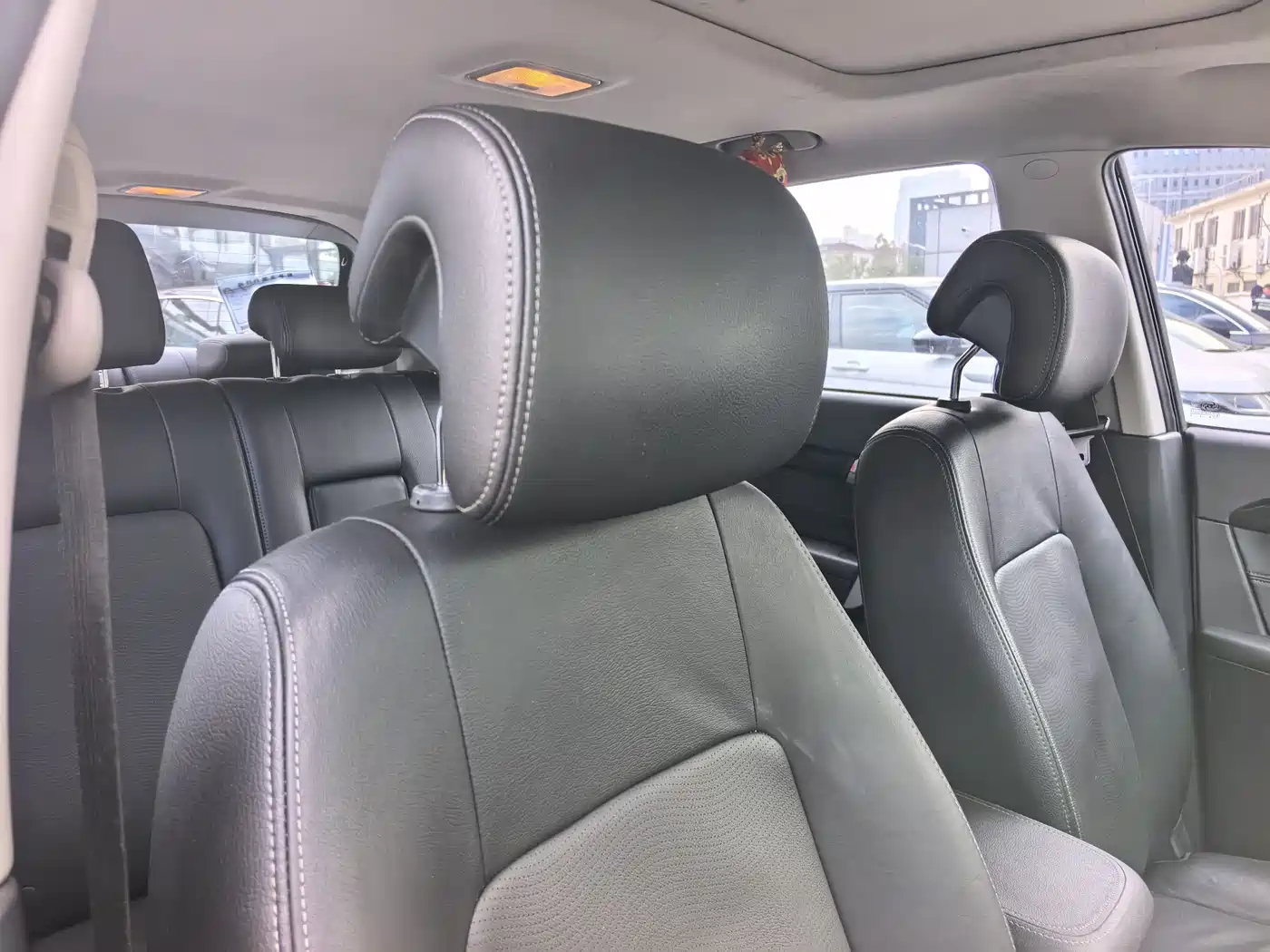 Chevrolet Captiva 2017 2.4L 2WD Urban Edition 7-Seater фото 12