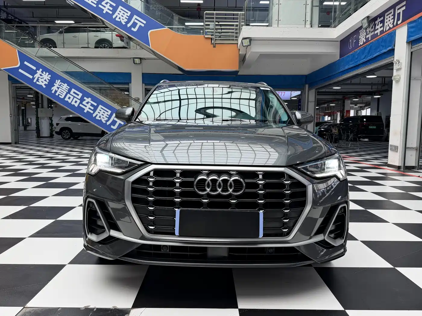 Audi Q3 2022 35 TFSI Fashion Dynamic фото 2