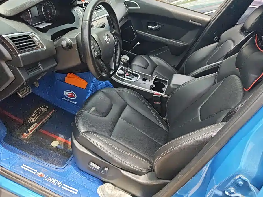Landwind X7 2017 2015 2.0T Panoramic Flagship Edition