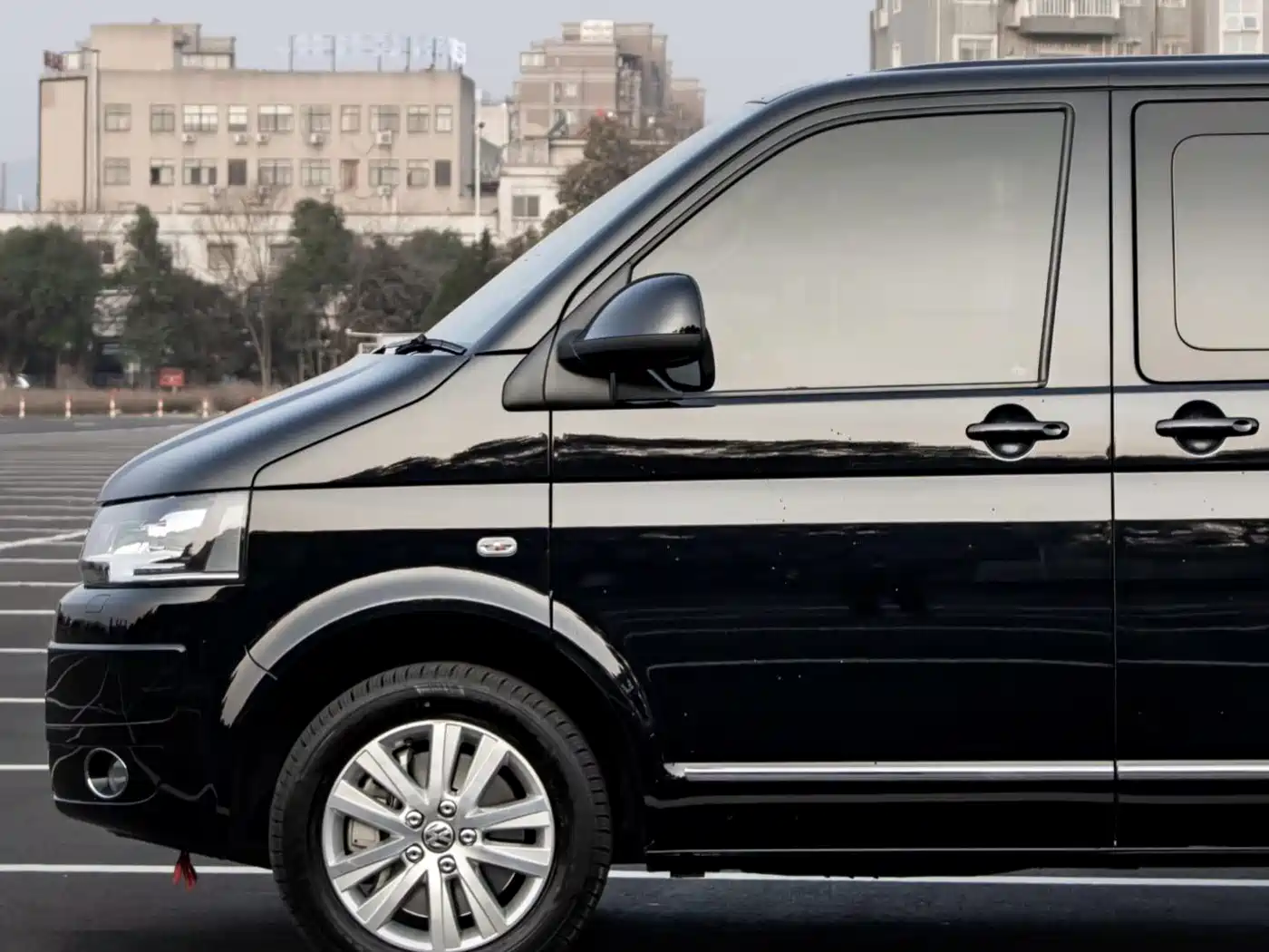 Volkswagen Multivan 2012 2.0TSI 4WD Premium фото 3