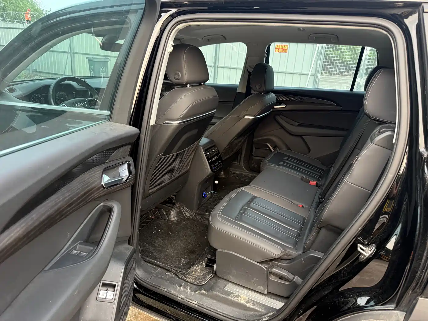 Audi Q6 2023 40 TFSI quattro Cloud View Light Yulin Package фото 12