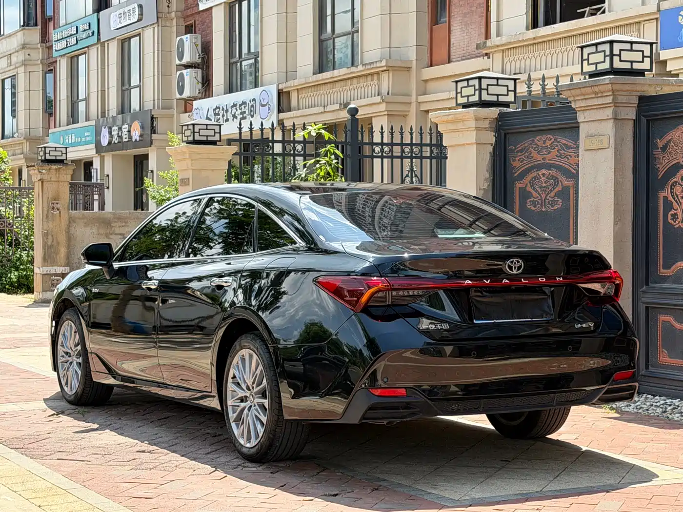 Toyota Avalon 2024 Hybrid 2.0L Luxury Edition фото 9