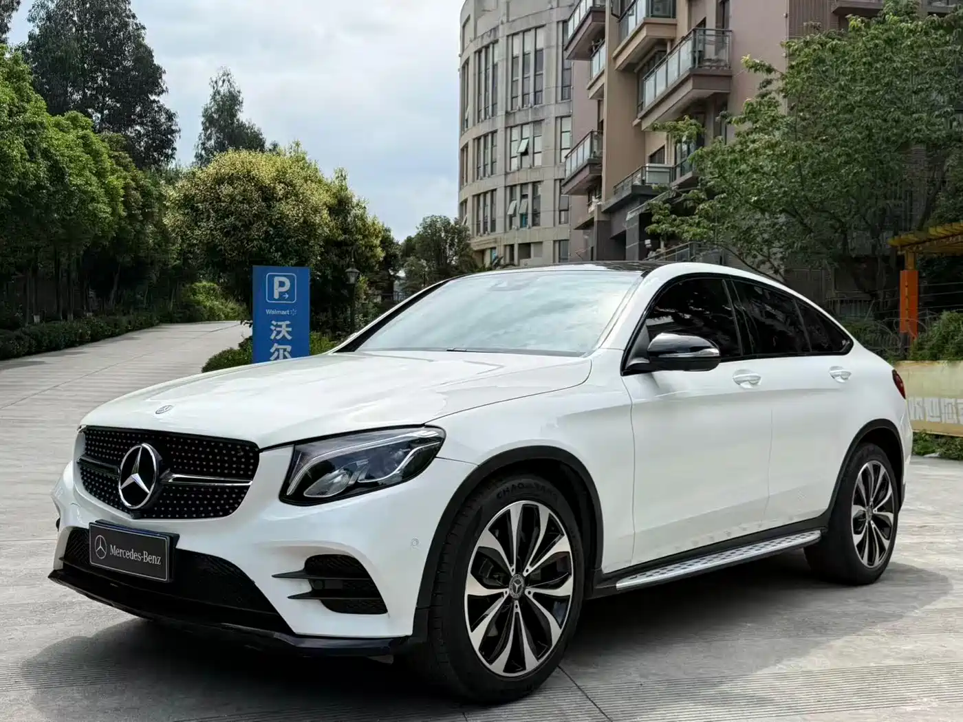 Mercedes-Benz GLC Coupe 2018 GLC 260 4MATIC Coupe SUV