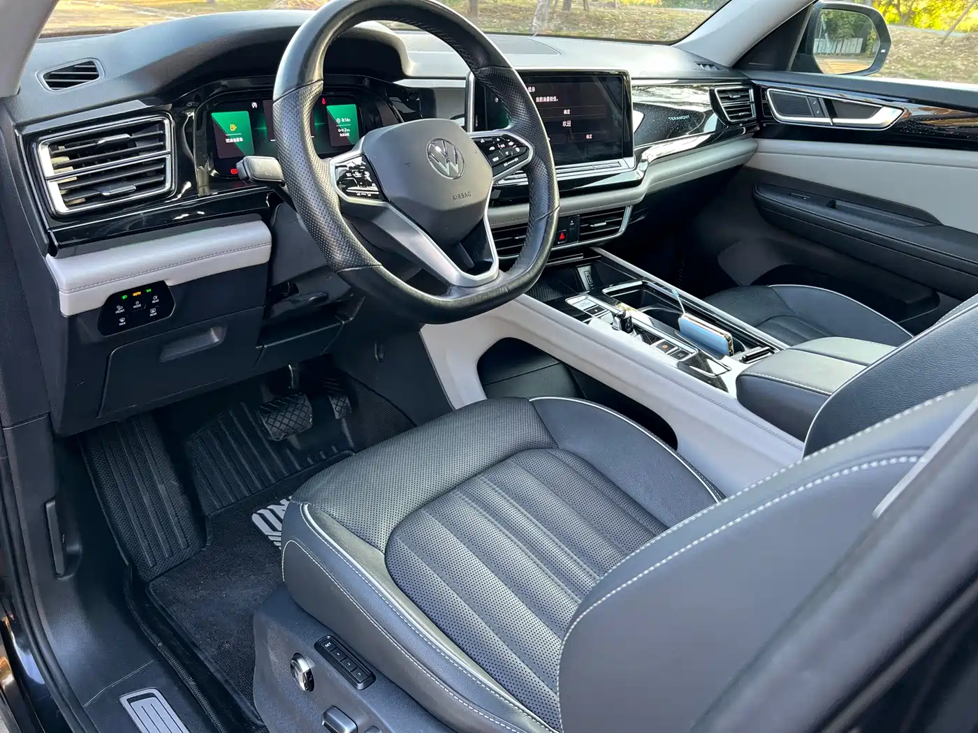 Volkswagen Teramont 2022 330TSI 2WD Premium Luxury фото 14