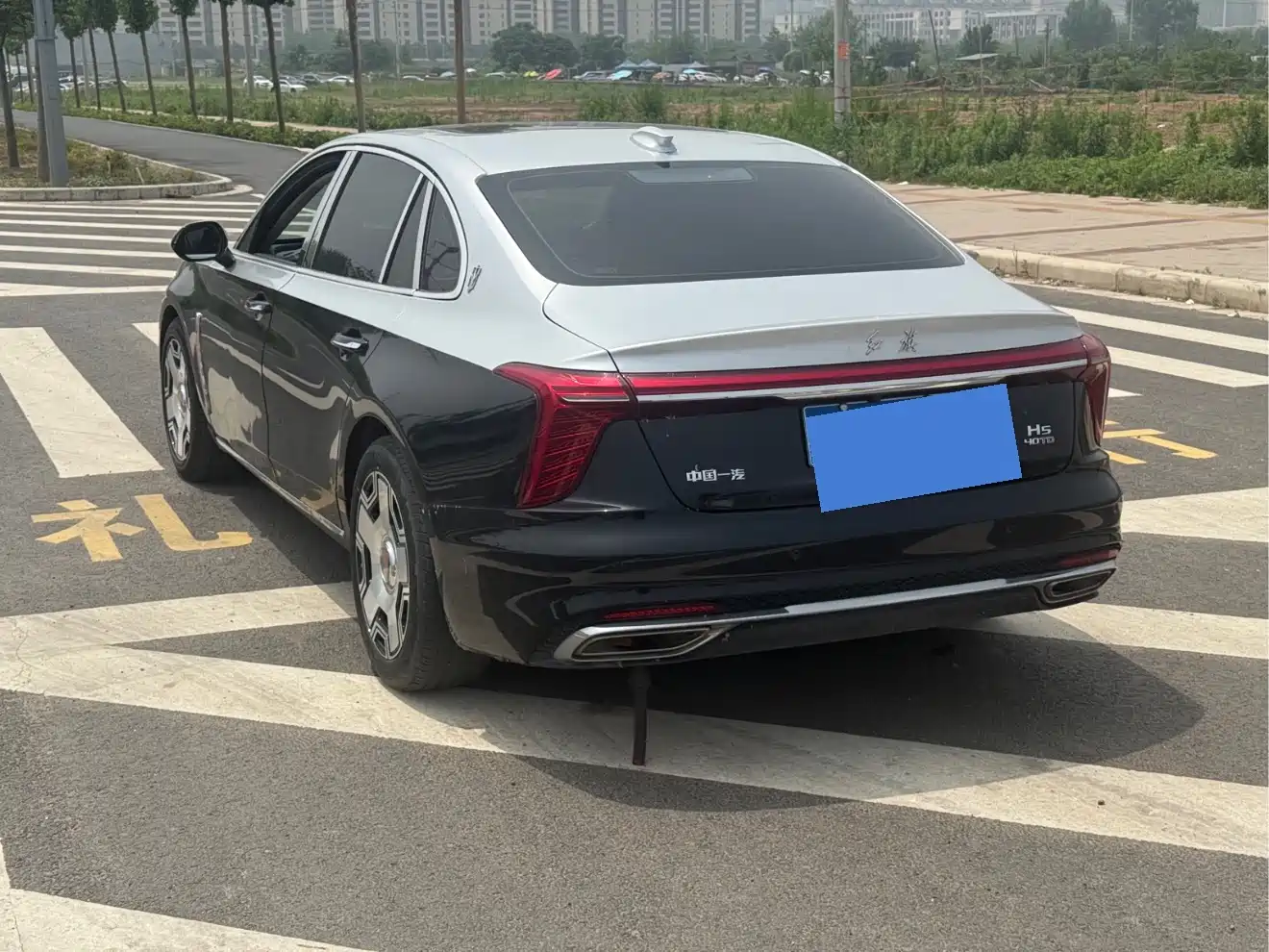 Hongqi H5 2023 2.0T Auto Smart Connect Flag Comfort фото 6
