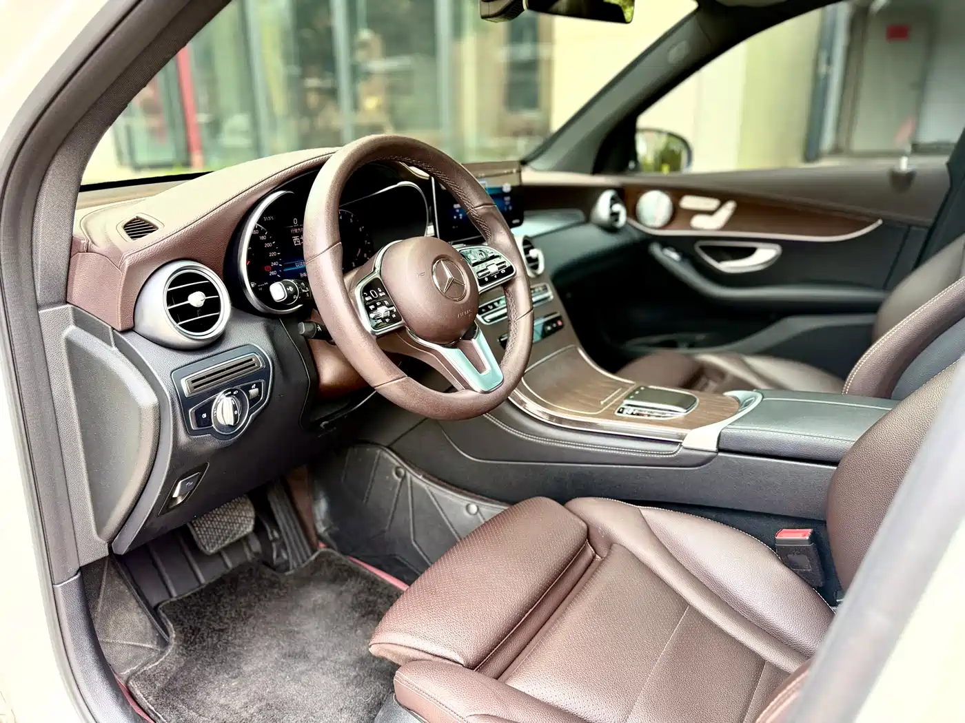 Mercedes-Benz GLC 2021 GLC 260 L 4MATIC Luxury фото 9