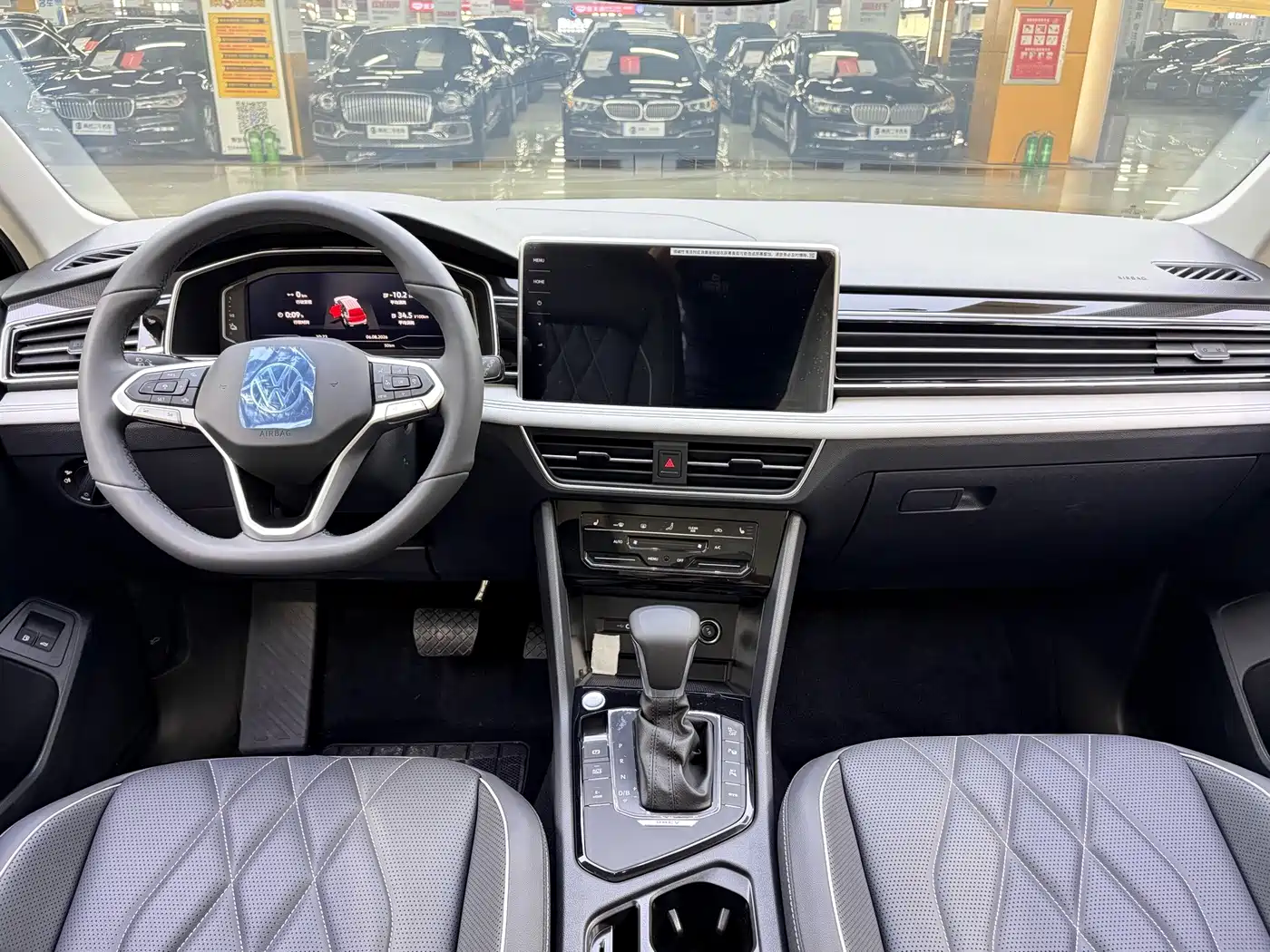2025 Volkswagen Tiguan L PHEV