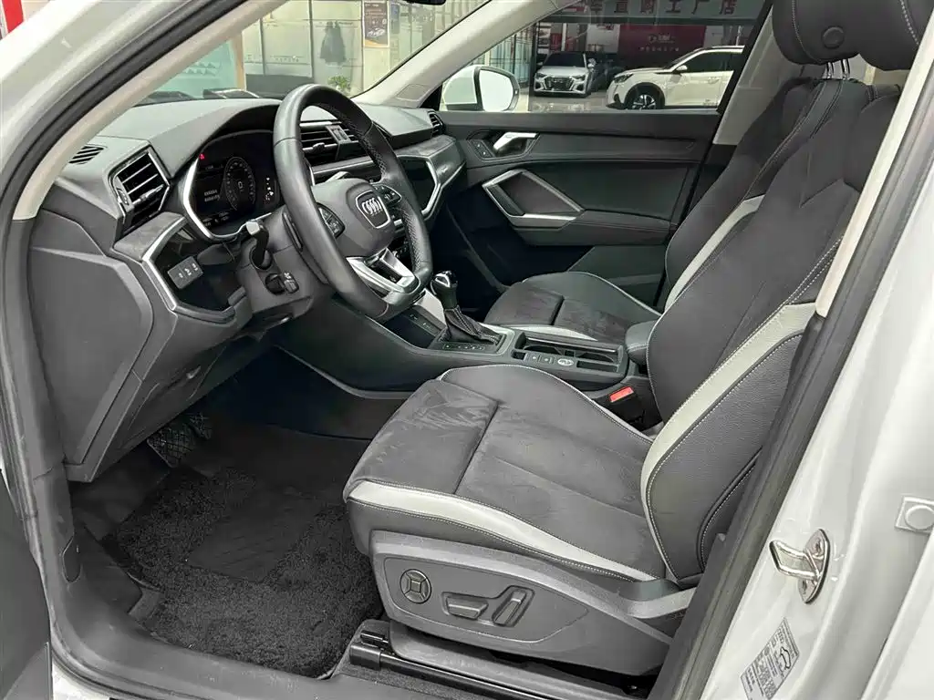 Audi Q3 2022 35 TFSI Fashion Dynamic фото 11