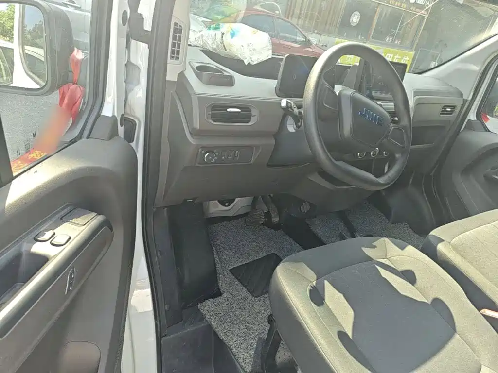 Jiangling E-Fushun 2026 2025 Clear Window Version 41.86kWh Short Wheelbase Low Roof