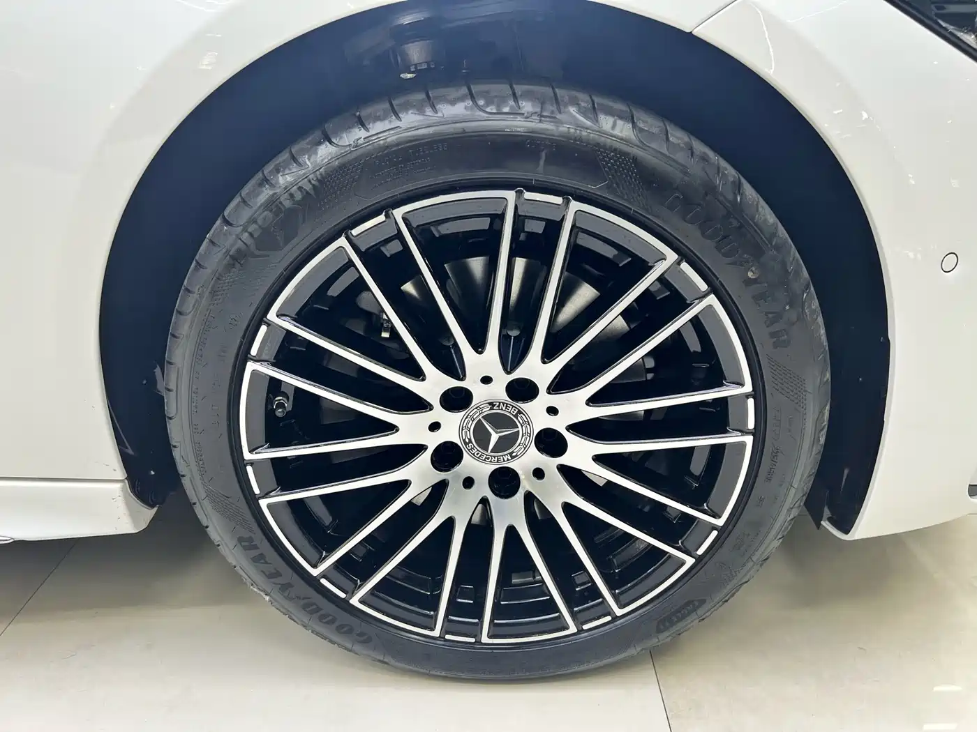 Mercedes-Benz C-Class 2025 C 260 L Sport Edition фото 8