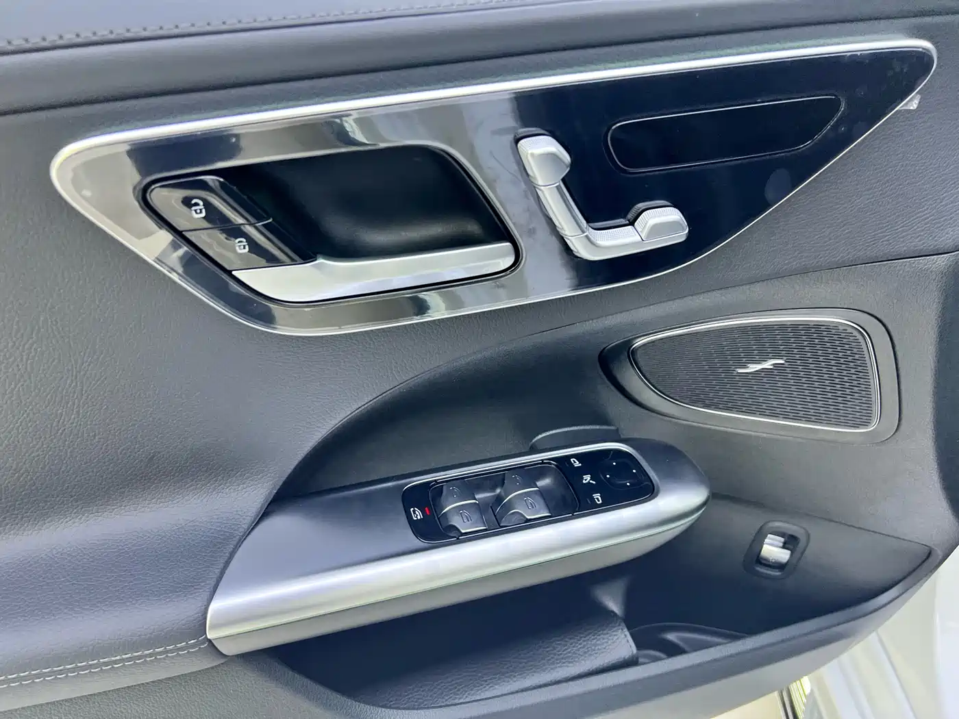 Mercedes-Benz C-Class 2025 C 260 L Sport Edition фото 4