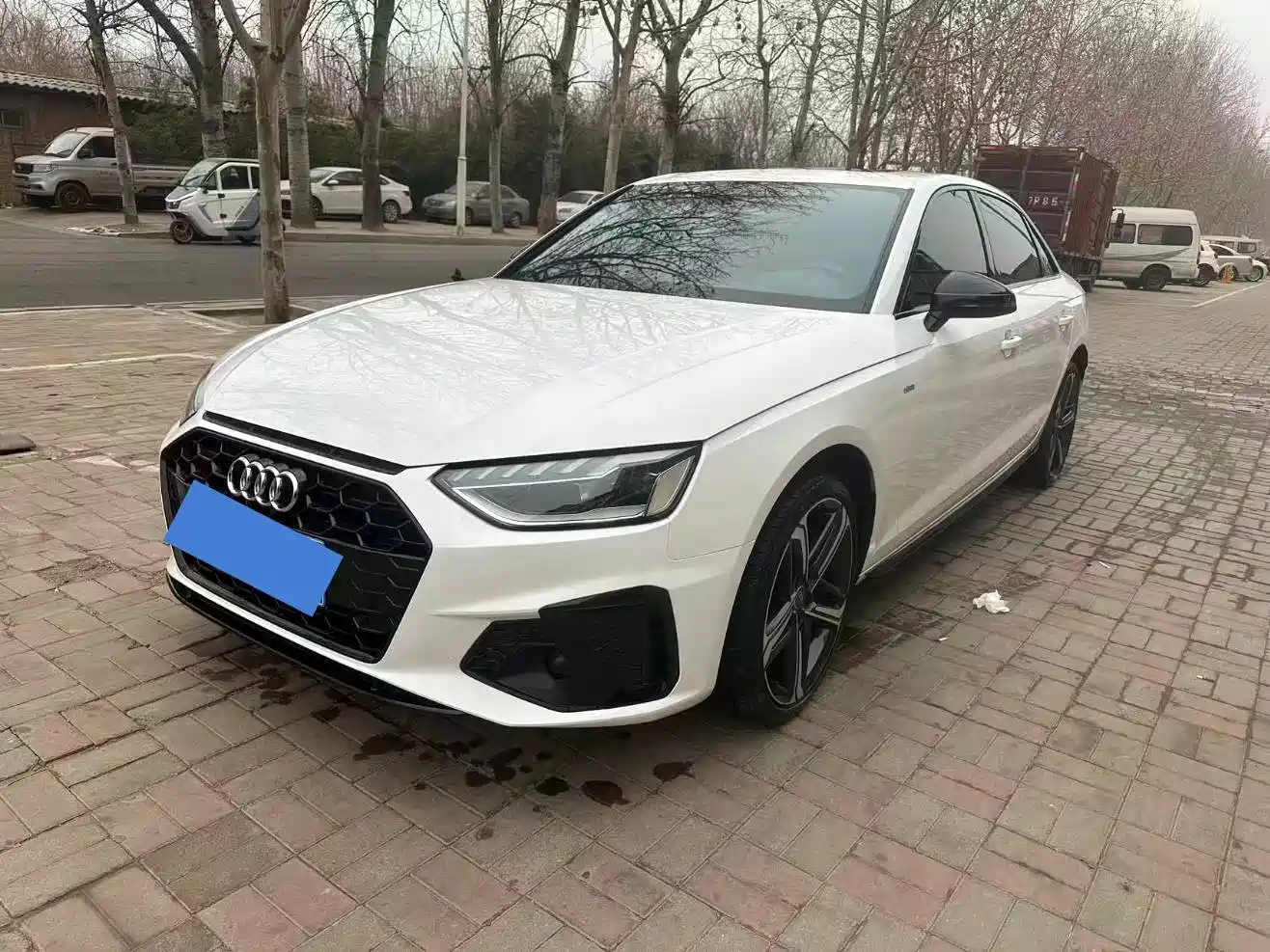 Audi A4L 2025 2 Million Celebration Edition 40 TFSI Luxury Dynamic B&O Starlight Night Edition