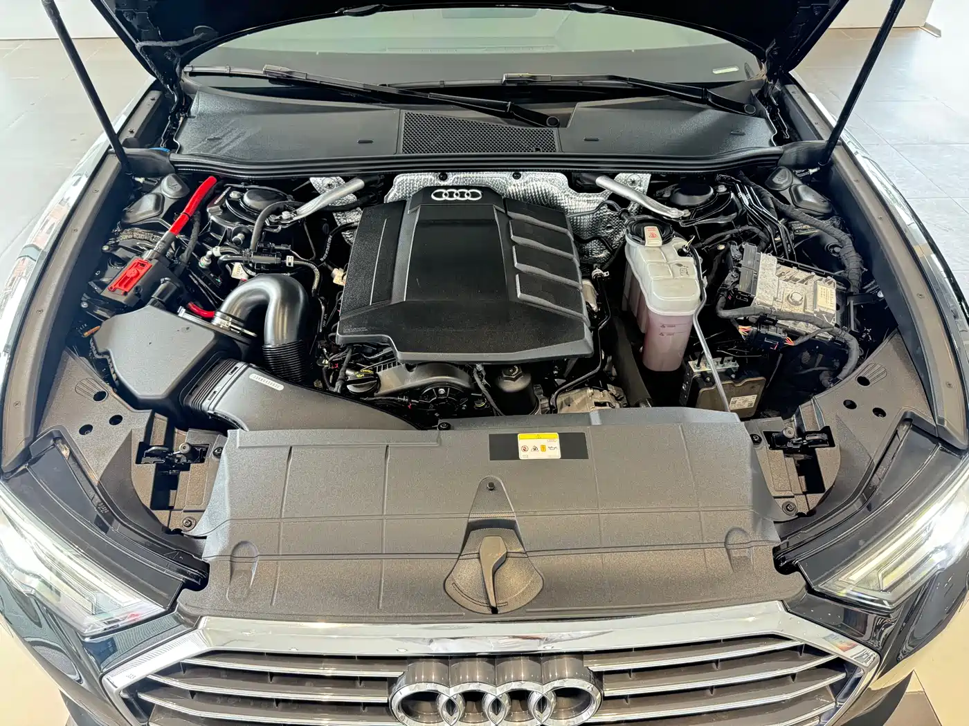 Audi A6L 2022 45 TFSI Premium Elegance фото 14