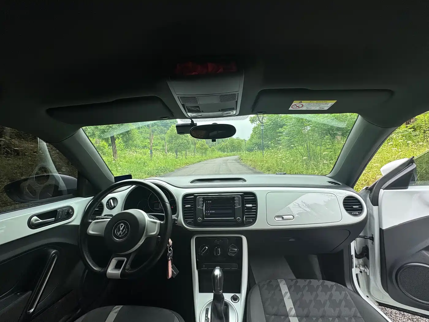 Volkswagen Beetle 2019 180TSI Collector's Edition фото 22