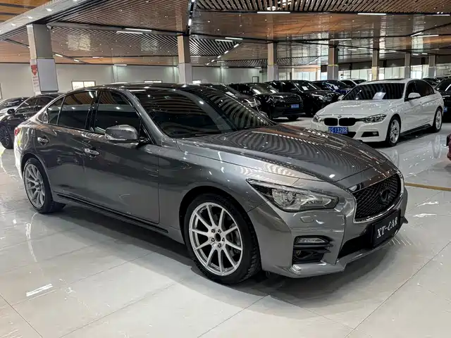 INFINITI Q50L