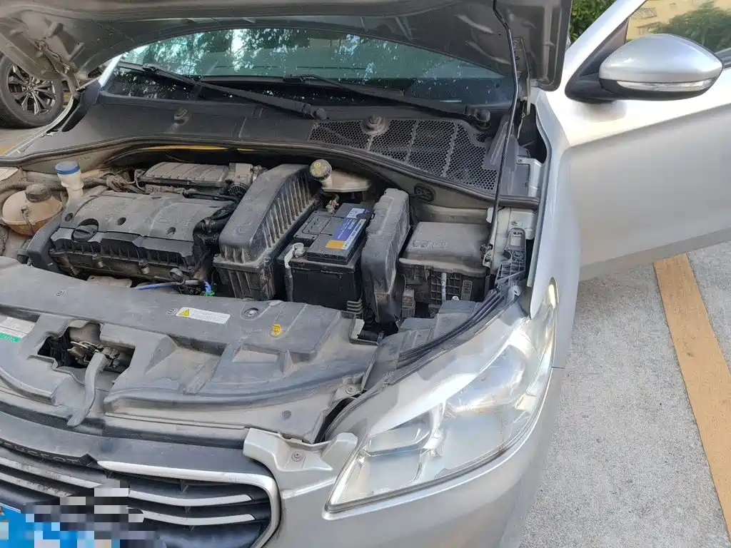 Peugeot 301 2014 2014 1.6L Automatic Comfort Edition