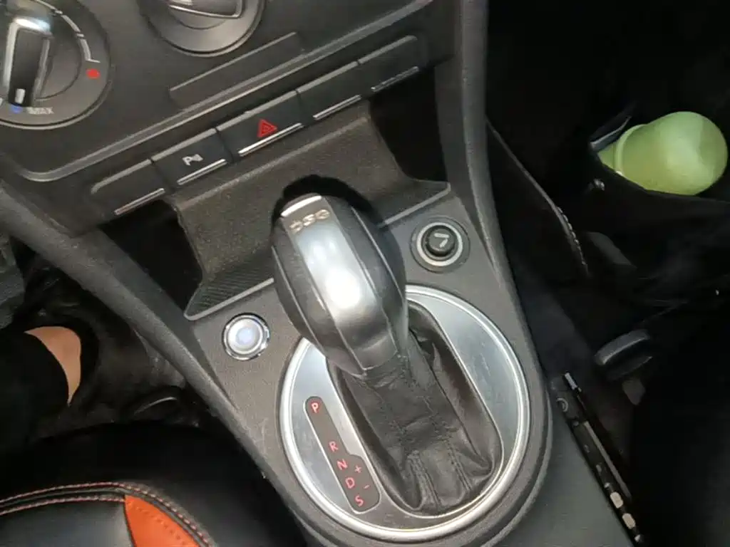 Volkswagen Beetle 2015 280TSI фото 14