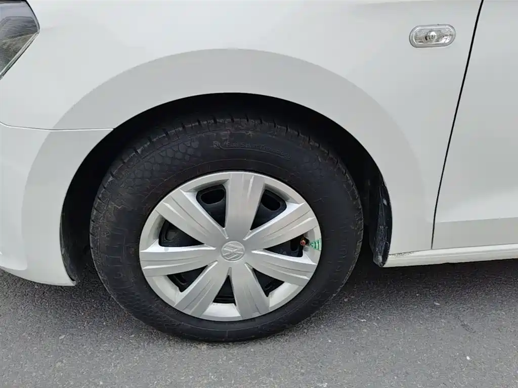 Volkswagen Jetta 2015 Quality Edition 1.4L Manual Fashion фото 23