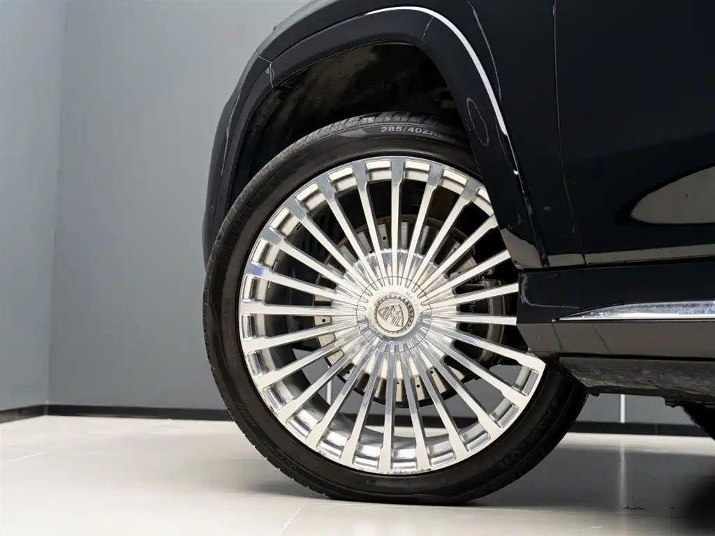 Mercedes-Benz GLS 2024 Model GLS 450 4MATIC Luxury фото 5