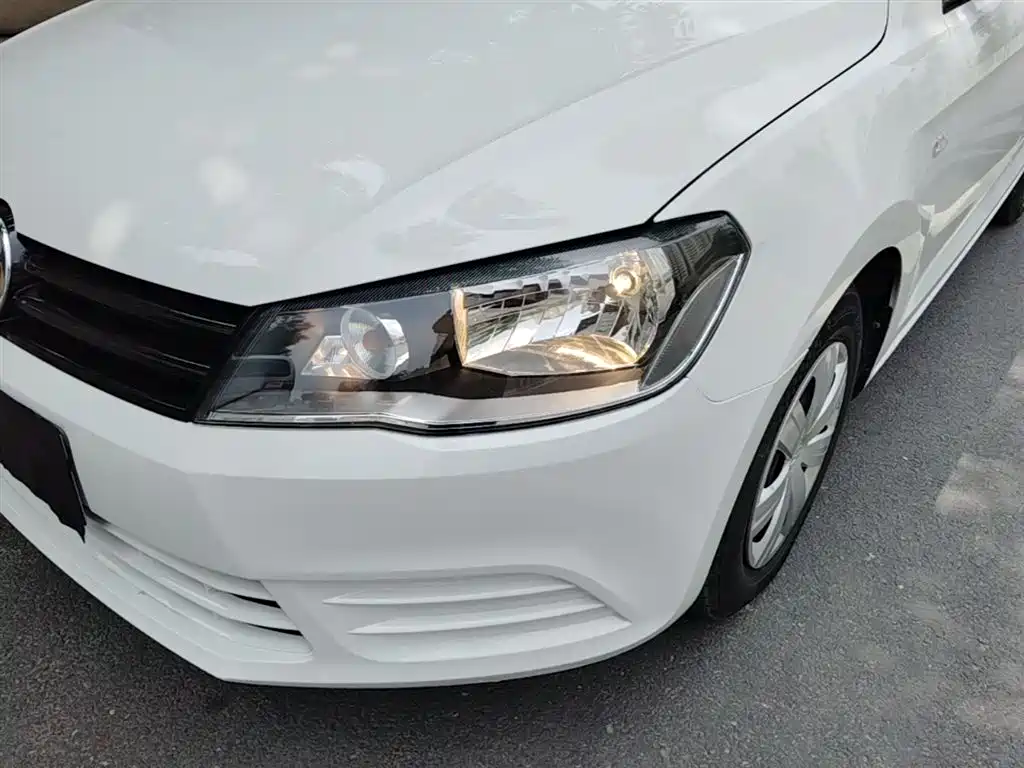 Volkswagen Jetta 2015 Quality Edition 1.4L Manual Fashion фото 24