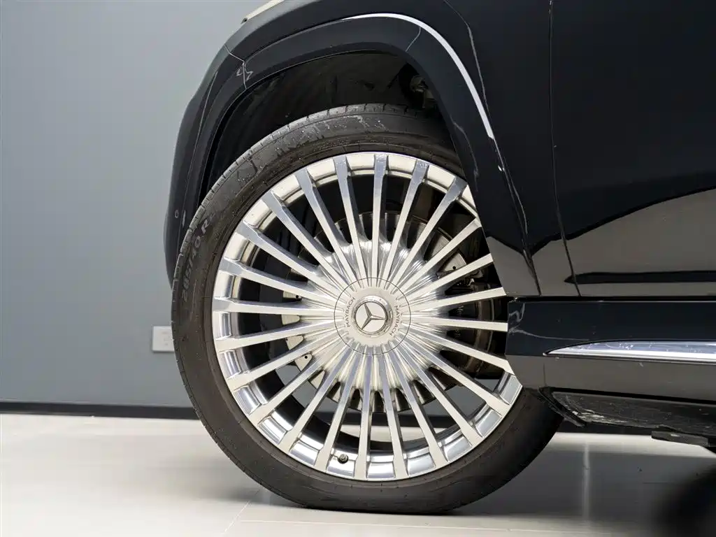 Mercedes-Benz Maybach GLS 2022 GLS 600 4MATIC Etiquette Edition фото 5