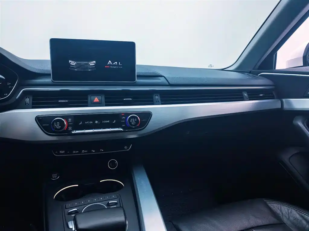 Audi A4L 2019 40 TFSI Fashion (China VI) фото 17