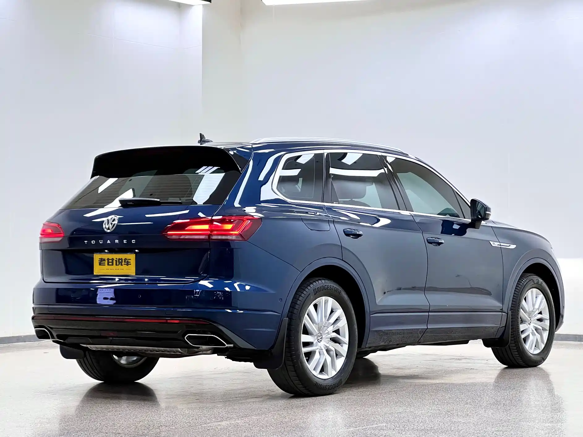Фото 8 - Volkswagen Touareg