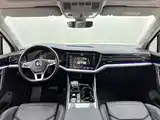 Фото 11 - Volkswagen Touareg