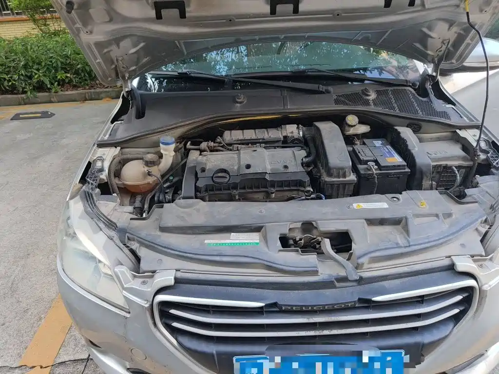 Peugeot 301 2014 2014 1.6L Automatic Comfort Edition