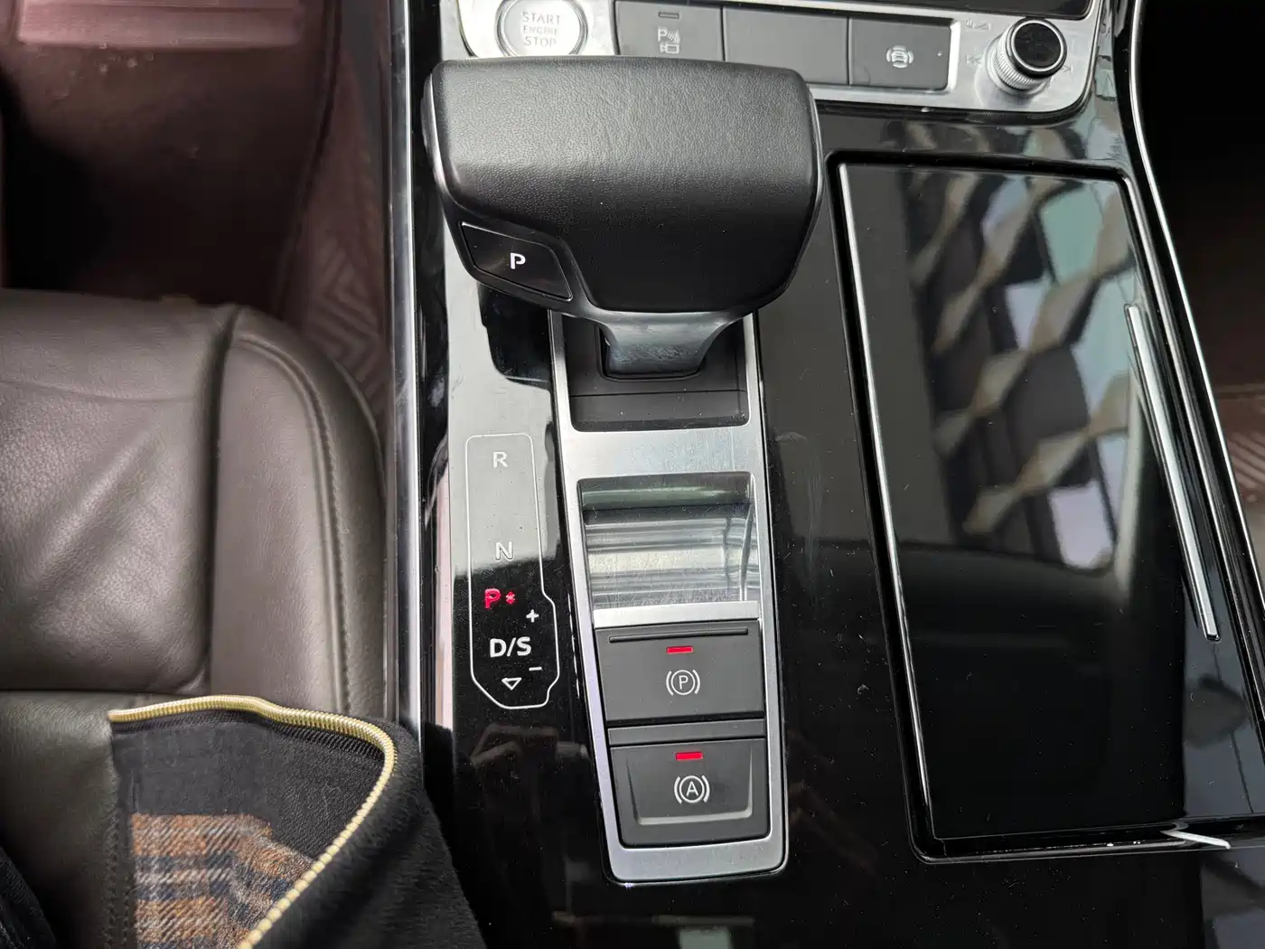 Audi A8 2018 A8L 55 TFSI quattro Launch Elite фото 10