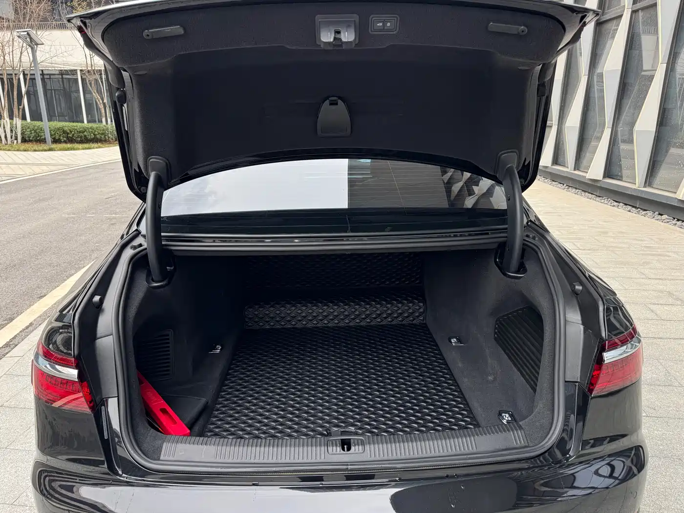 Audi A8 2018 A8L 55 TFSI quattro Launch Elite фото 20