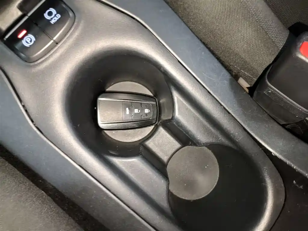 Toyota Corolla 2022 Hybrid 1.8L E-CVT Pioneer Edition фото 9