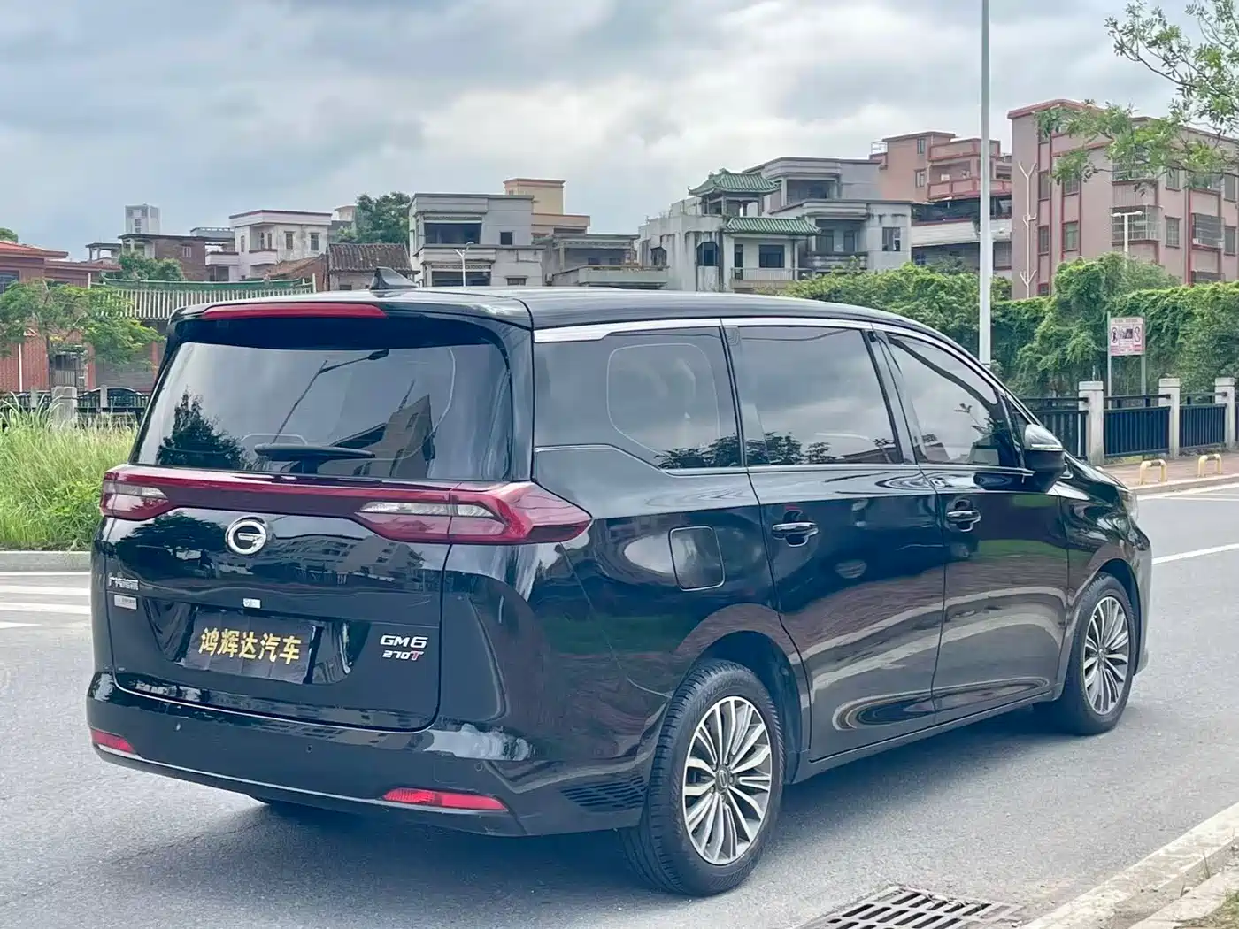 GAC Trumpchi Trumpchi M6 2019 270T Automatic Premium Edition (7-Seater) China V фото 8