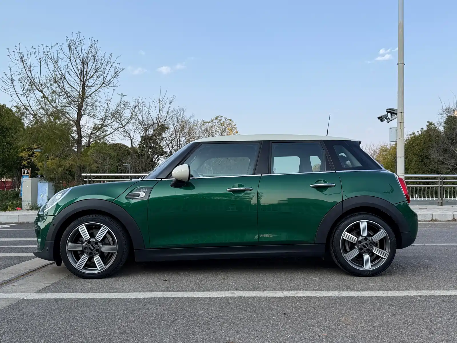Фото 5 - MINI MINI