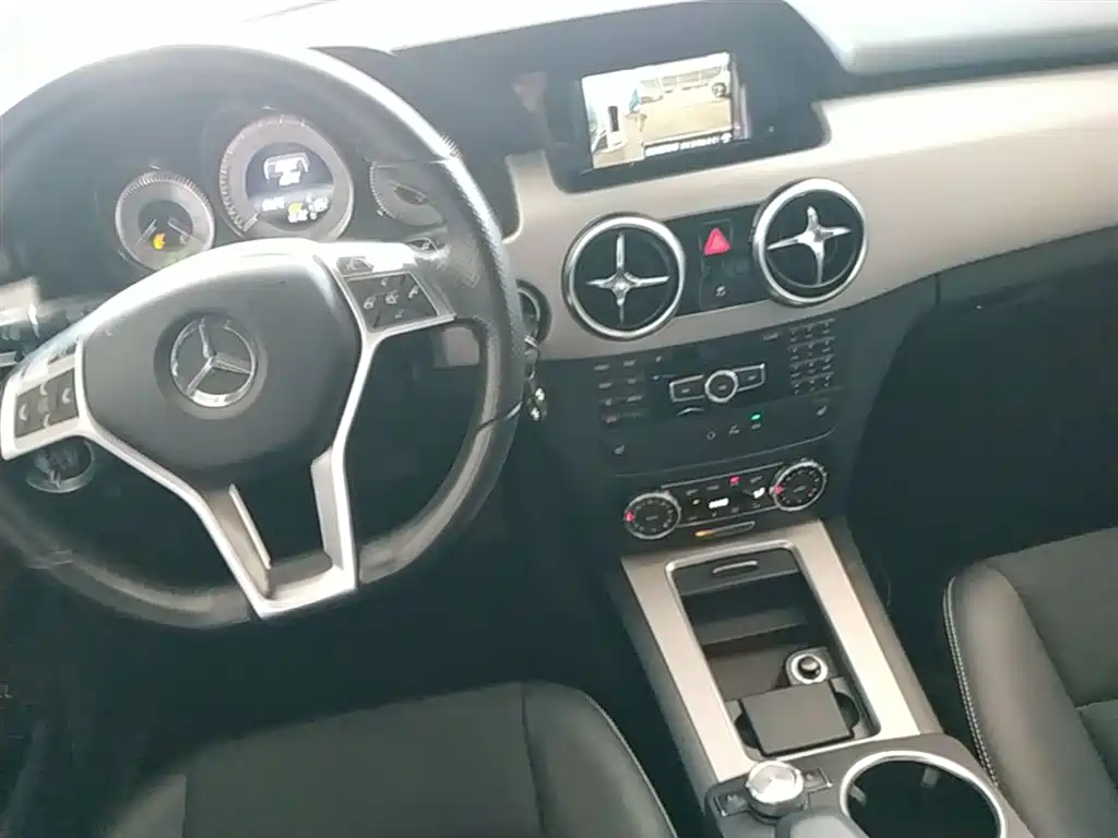 Mercedes-Benz GLK-Class 2015 GLK 260 4MATIC Fashion Ultimate Edition фото 14